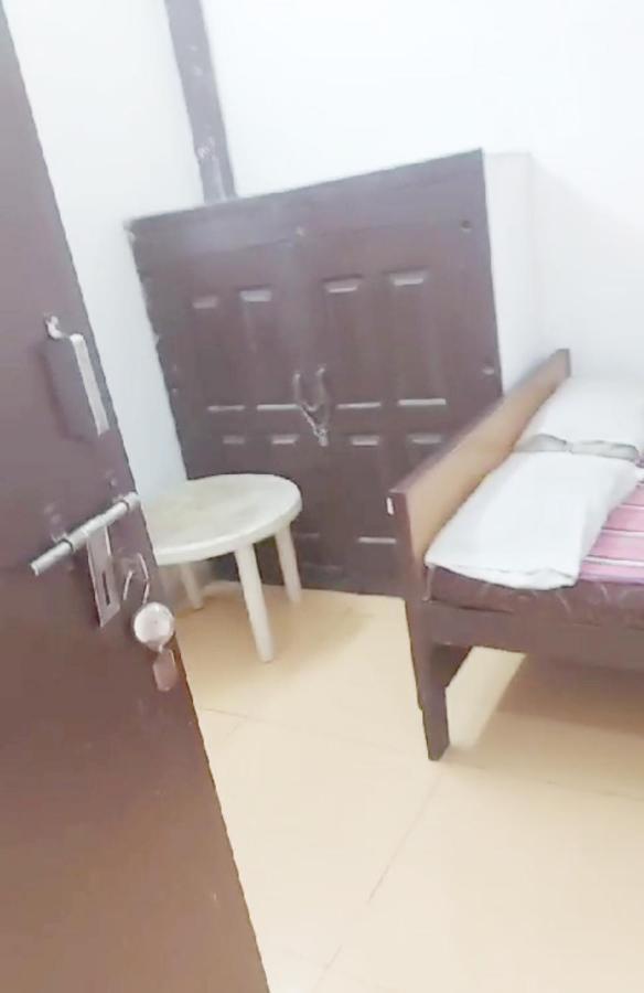 Gandhi Ganaga Guest House Bénarès Extérieur photo